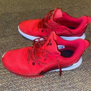 Nike Mamba Fury size 9.5 men’s/ 11 women’s
